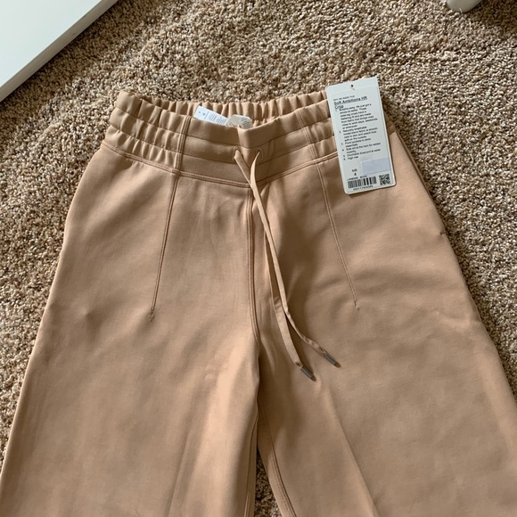 lululelmon soft ambitions - Picture 3 of 4